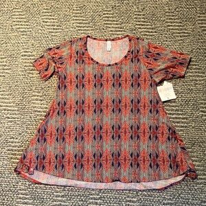 LuLaRoe Red and Blue Geometric Short Sleeve Top
